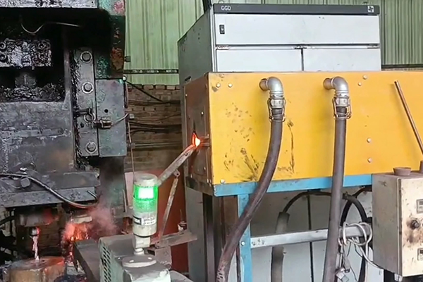 300KW���l͸��t����S��Ȧ���Ԅ����ϙCе�ִ����˹�