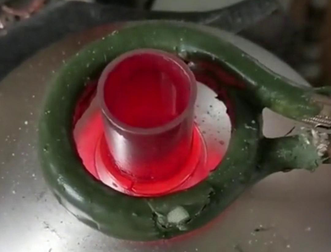 高頻焊機，不單純只是焊接銅管鋁管，還可以焊接不銹鋼鐵更各類異種金屬釬焊